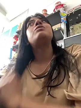 Snapshot of Juana19 chatting on 09.18.25 Juana19 online show from 09.18.25