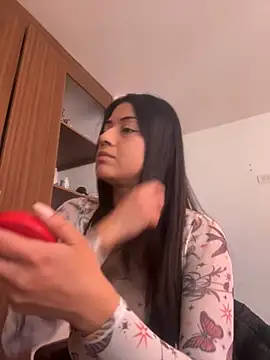 Snapshot of Juana19 chatting on 10.24.25 Juana19 online show from 10.24.25