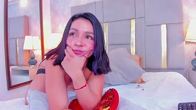Camilaa Sanchez  online show from 01.11.25