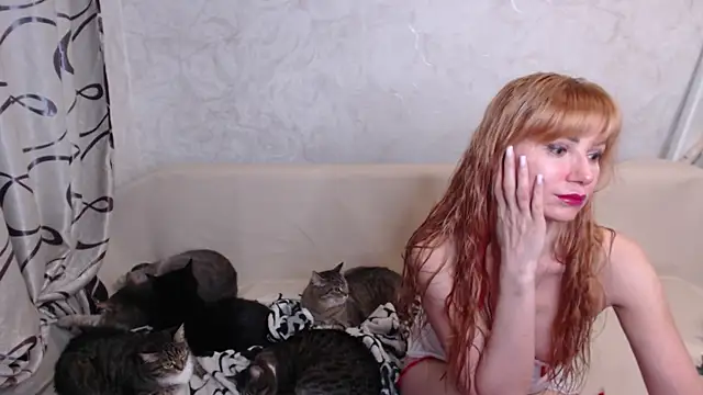 Olivia Winston online show from 10.20.25