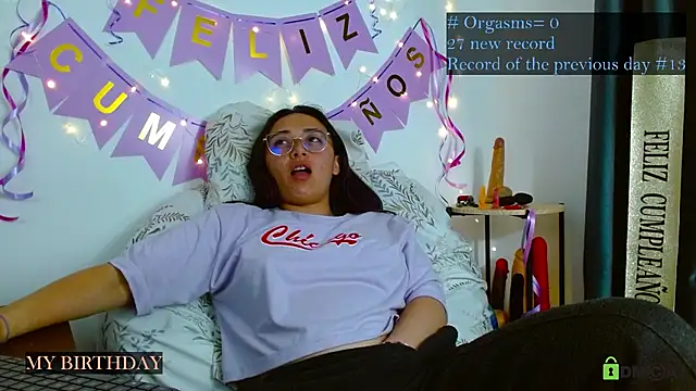 Hot Candy  online show from 11.29.25