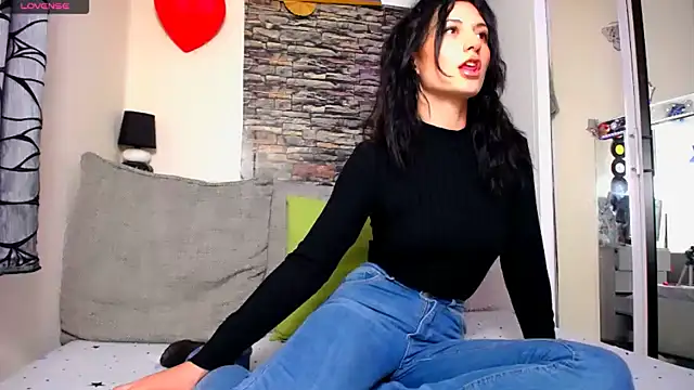 Angelique An online show from 03.18.25