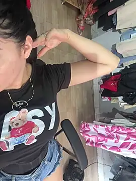 Snapshot of MorganAbbiie_ chatting on 02.20.25 MorganAbbiie online show from 02.20.25