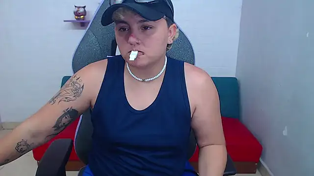 isabeautyx19 online show from 02.05.25