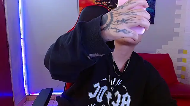 isabeautyx19 online show from 03.21.25