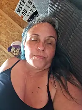 stellaquinn1775 online show from 11.19.25