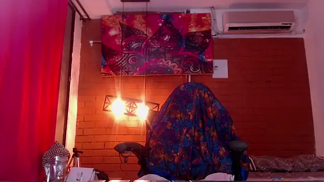 Snapshot of Khatalina_hott chatting on 01.26.25 Khatalina hott online show from 01.26.25