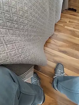 mia69x online show from 11.15.25