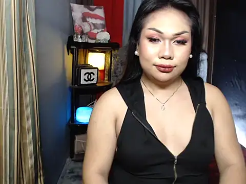 Snapshot of XXmistressamandaXX chatting on 10.17.25 XXmistressamandaXX online show from 10.17.25