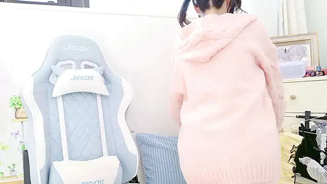 -minami- online show from 11.22.25