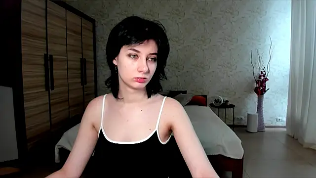 JulisSweet online show from 01.25.25