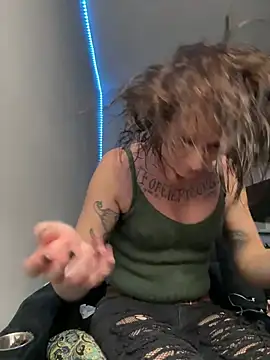 Cutetrans90 online show from 03.30.26