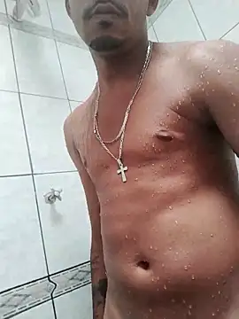 Snapshot of Malvadaozscp chatting on 11.25.25 Malvadaozscp online show from 11.25.25