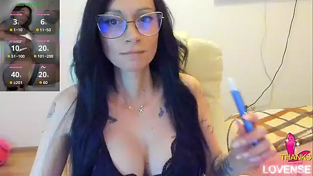 kissnicol32 online show from 03.25.26