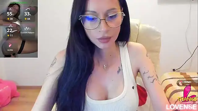 kissnicol32 online show from 04.04.26