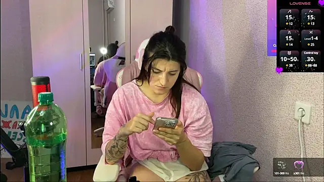 Katrin  kiss online show from 02.04.25