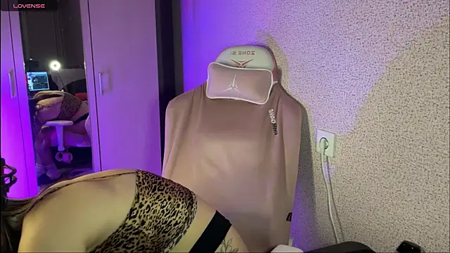 Katrin  kiss online show from 02.16.25