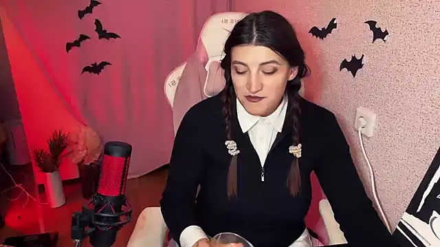 Katrin  kiss online show from 10.29.25