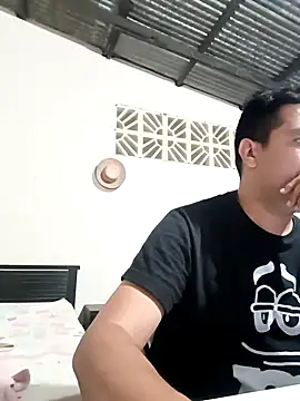 Snapshot of walwan85 chatting on 11.04.25 walwan85 online show from 11.04.25