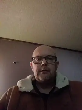 Snapshot of hairy_orbite chatting on 10.16.25 hairy orbite online show from 10.16.25