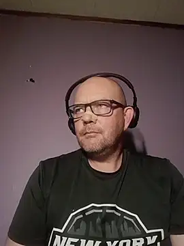 Snapshot of hairy_orbite chatting on 10.19.25 hairy orbite online show from 10.19.25