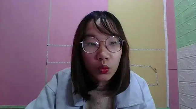 Snapshot of Nanoko chatting on 02.09.25 Nanoko online show from 02.09.25