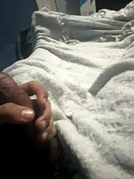 Snapshot of Your_love39 chatting on 11.10.25 Your love39 online show from 11.10.25