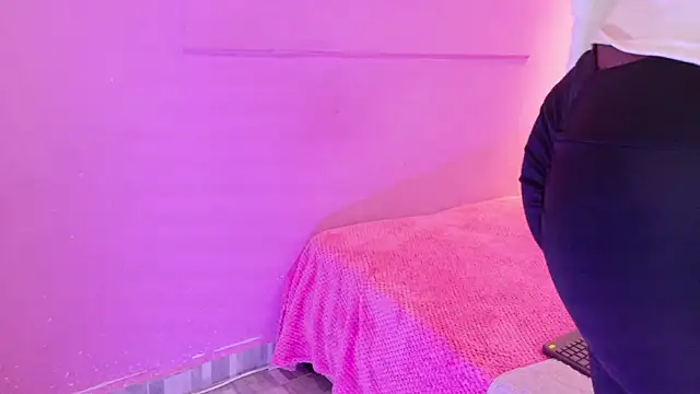 LoveQueen2 online show from 03.03.26