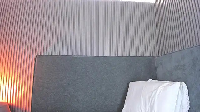 Snapshot of emelie_89 chatting on 11.29.25 emelie 89 online show from 11.29.25