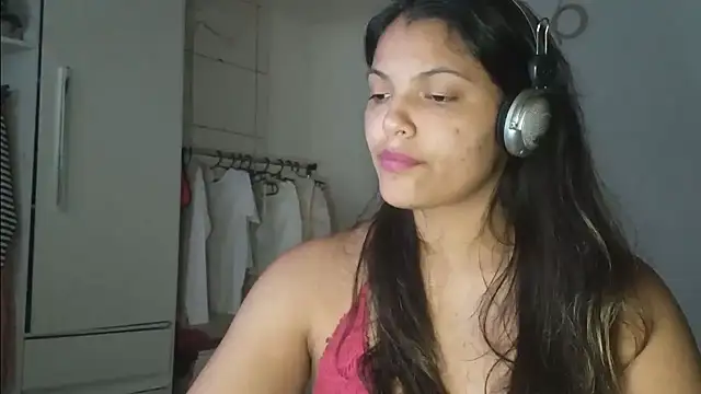 Snapshot of bombomepimenta chatting on 12.19.24 bombomepimenta online show from 12.19.24