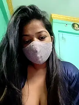 Snapshot of Monalisa_Singh chatting on 12.17.25 Monalisa Singh online show from 12.17.25