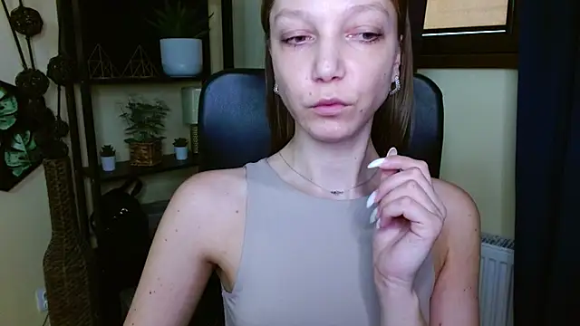 EmillyPlay online show from 03.11.26