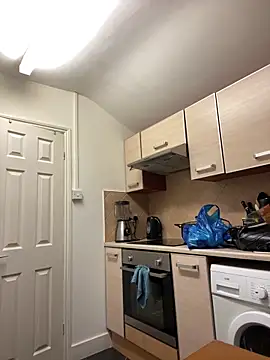 Snapshot of Yourhotboy_42 chatting on 10.30.25 Yourhotboy 42 online show from 10.30.25