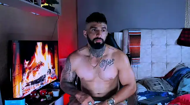 Snapshot of naugthy_dominant chatting on 12.02.24 naugthy dominant online show from 12.02.24