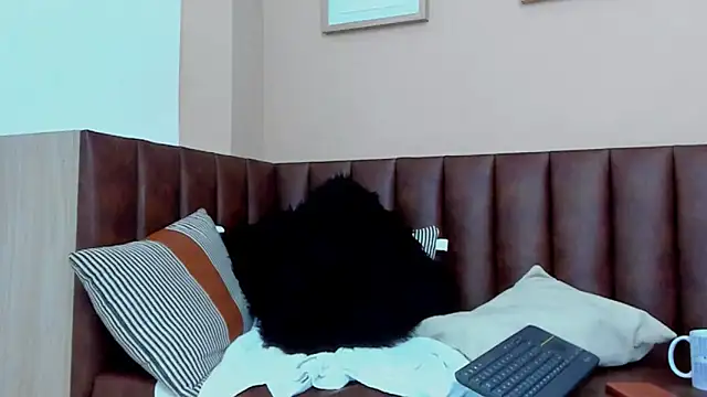 Snapshot of naugthy_dominant chatting on 02.05.25 naugthy dominant online show from 02.05.25