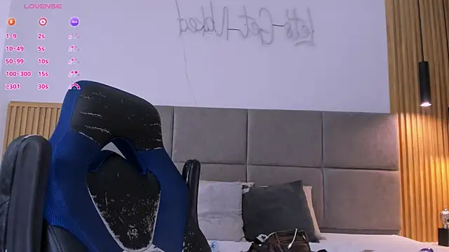 Snapshot of naugthy_dominant chatting on 02.06.25 naugthy dominant online show from 02.06.25