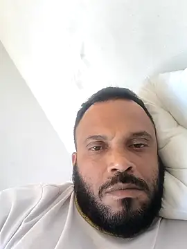 morenorj17 online show from 11.01.25