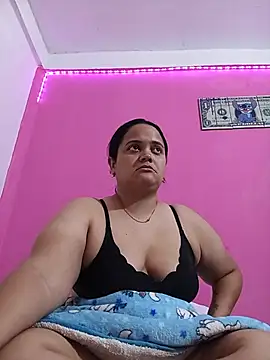 brunnette hot online show from 06.03.26