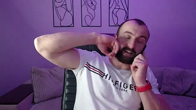 brindlefly6969 online show from 12.20.25