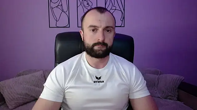 brindlefly6969 online show from 04.08.26