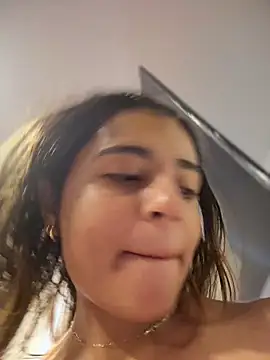 pamell col online show from 04.17.26