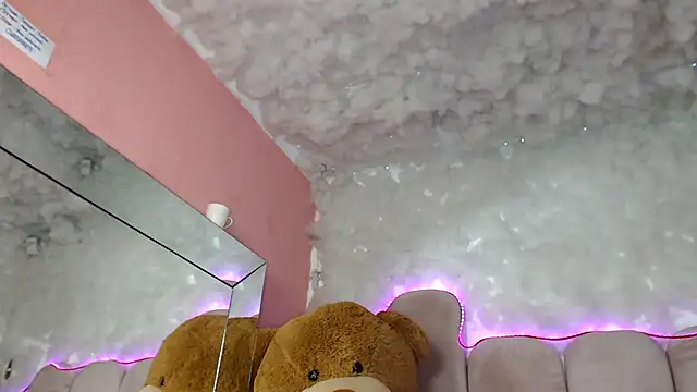 puca ebony online show from 02.03.25