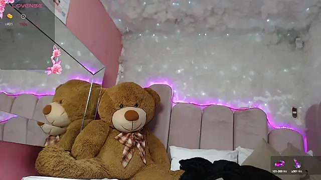 puca ebony online show from 03.20.25