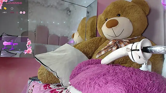 puca ebony online show from 03.20.25