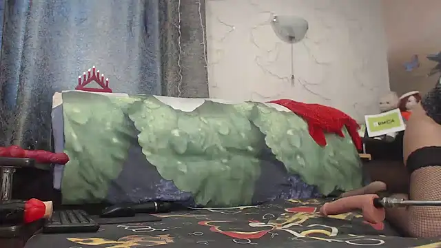 Snapshot of Vero_nika8 chatting on 12.25.24 Vero nika8 online show from 12.25.24