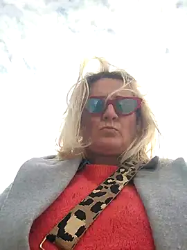 Snapshot of lady_charlyne chatting on 02.19.25 lady charlyne online show from 02.19.25