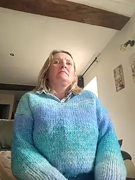 Snapshot of lady_charlyne chatting on 02.27.25 lady charlyne online show from 02.27.25