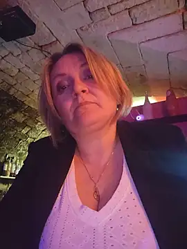 lady charlyne online show from 05.15.26