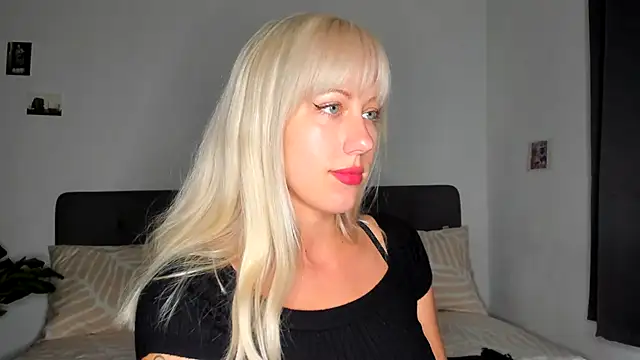 Ad Astrid online show from 10.14.25