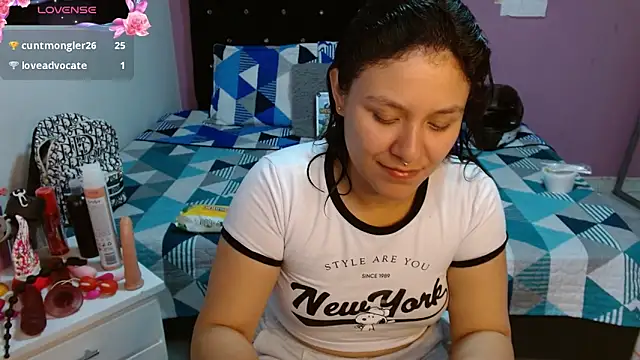 Snapshot of soniafuckboobs chatting on 02.05.25 soniafuckboobs online show from 02.05.25